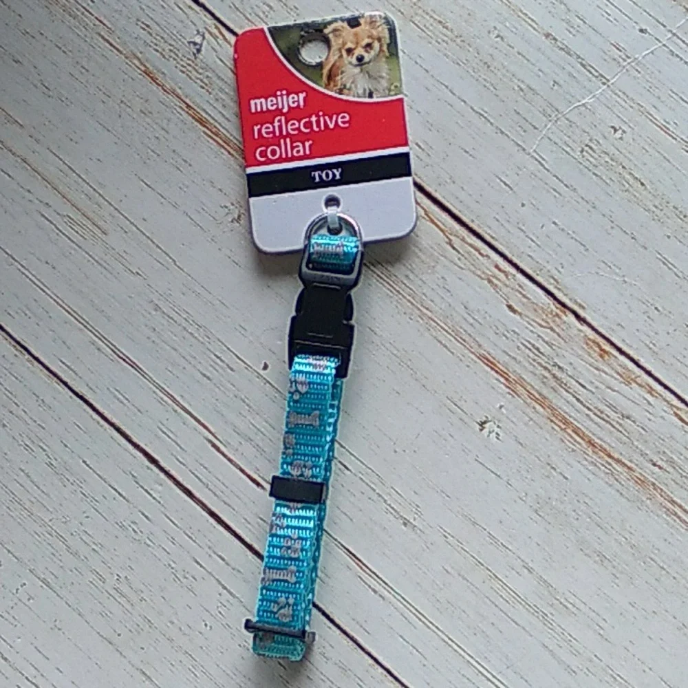 Reflective bone/pawprint Dog Collar